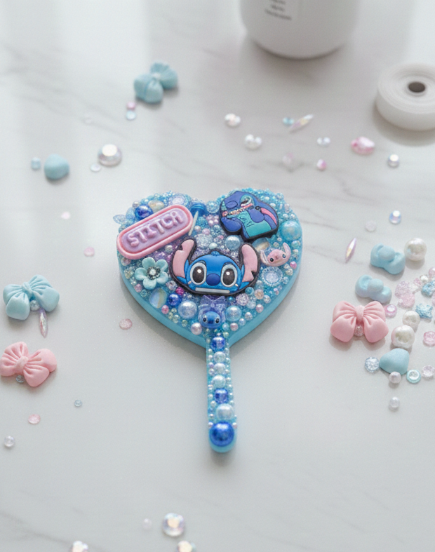 Stitch : ton miroir customisé bleu et adorable 🩵