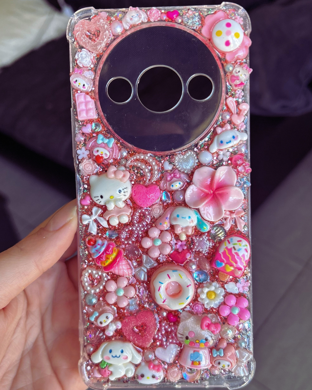 La SANRIO - Coque en résine avec tes personnages préférés !