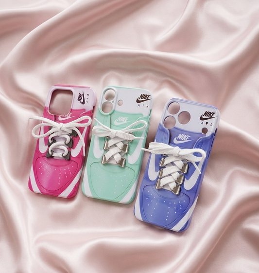 La Sneaky 3D - Personnalise ta coque façon sneakers ✨