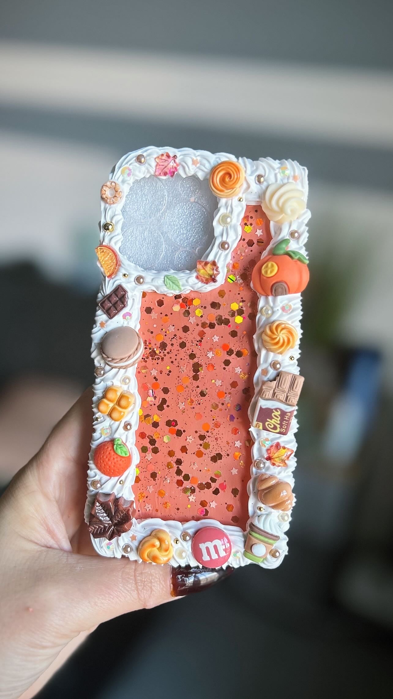 La Sweet - Coque avec fond lisse et contours en relief