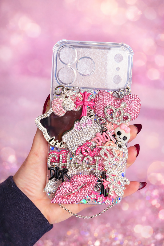 Mega Junk Case : coque à l’américaine en ultra relief