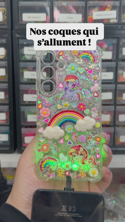 LUCIA : Customise ta coque qui s’illumine au toucher ✨
