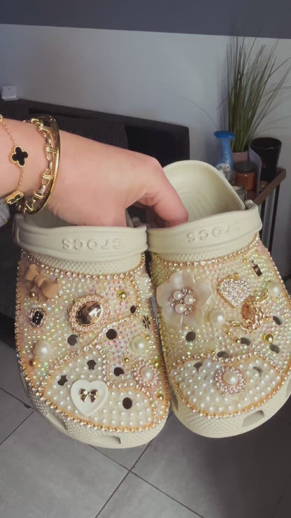 🌈 Crocs Customisées (Les VRAIES) – Uniques comme toi